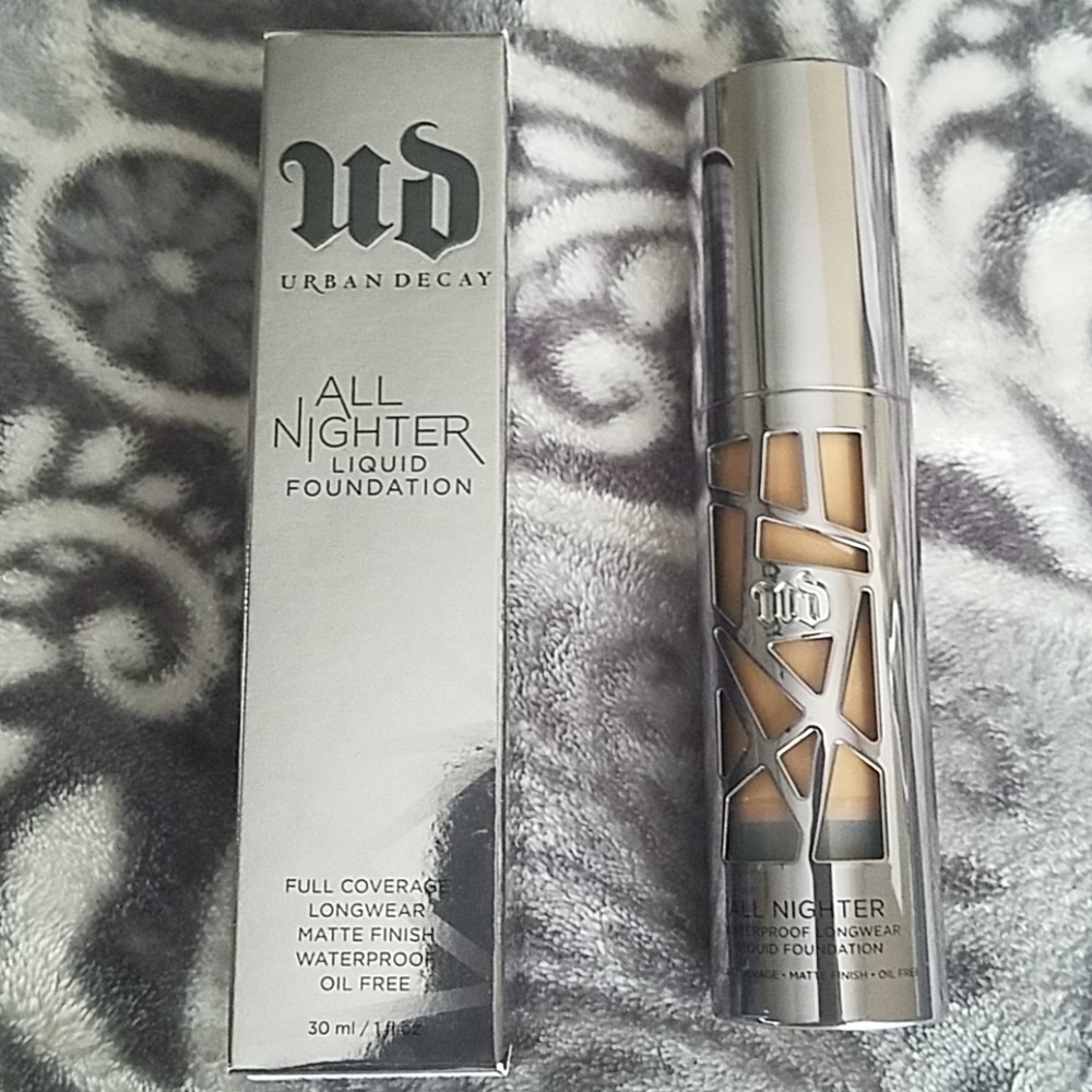 Urban Decay All Nighter Foundation Color # 8.0